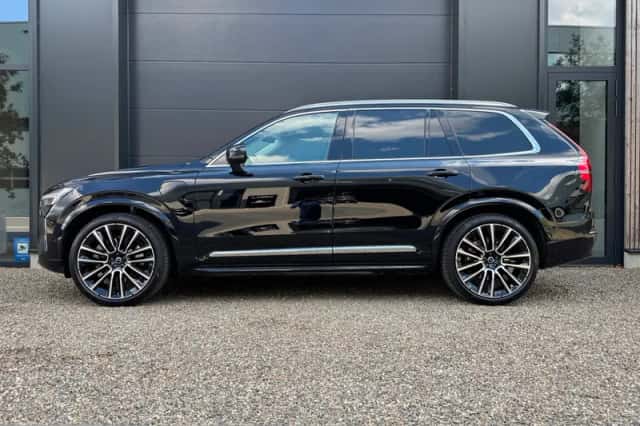 Volvo XC90 (2026) thumbnail 3