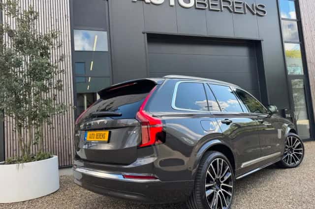 Volvo XC90 (2026) thumbnail 3