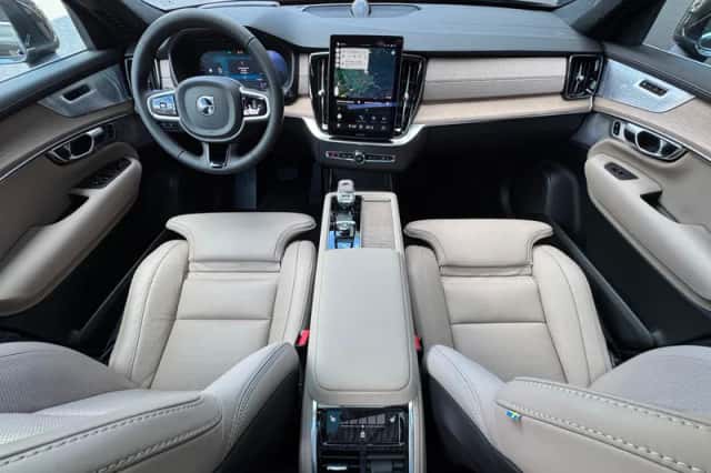 Volvo XC90 (2026) thumbnail 4
