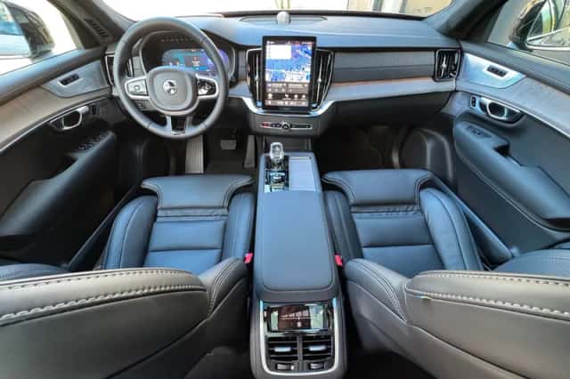 Volvo XC90 (2026) thumbnail 5