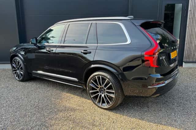 Volvo XC90 (2026) thumbnail 4
