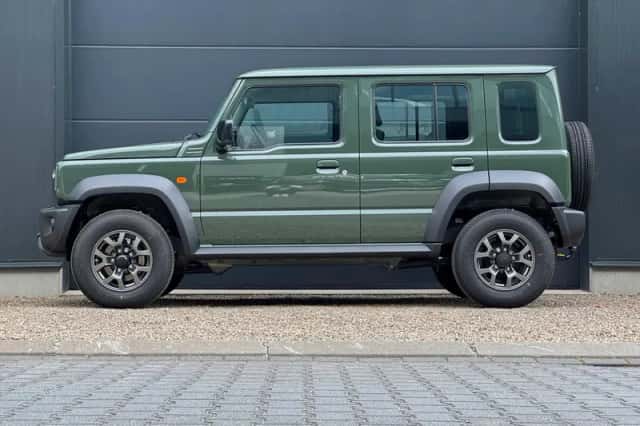 Suzuki Jimny (2026) thumbnail 2