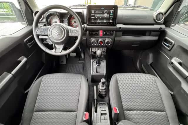Suzuki Jimny (2026) thumbnail 4