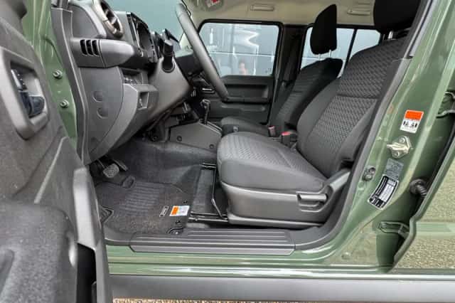 Suzuki Jimny (2026) thumbnail 6