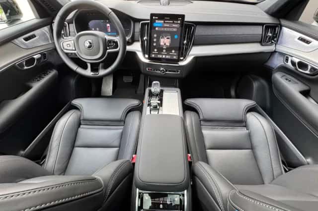 Volvo XC90 (2026) thumbnail 5