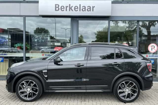 Lynk & Co 01 (2024) thumbnail 3