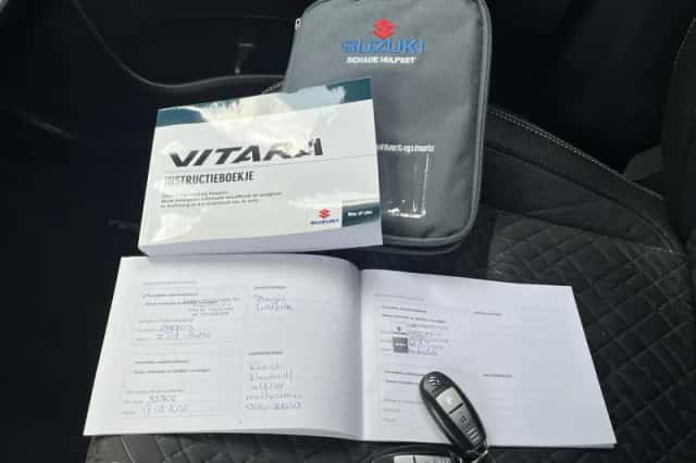 Suzuki Vitara (2015) thumbnail 4