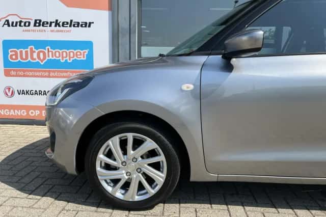 Suzuki Swift (2024) thumbnail 6