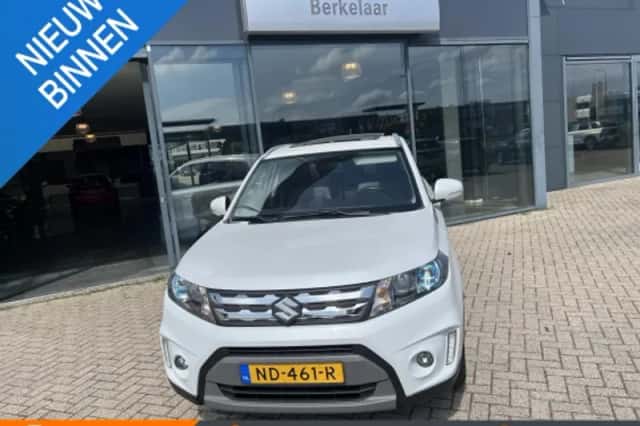 Suzuki Vitara (2017) thumbnail 1