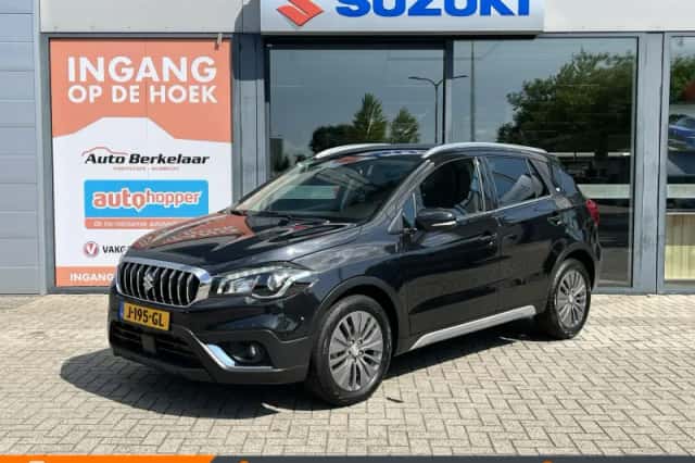 Suzuki S-Cross (2020) thumbnail 1
