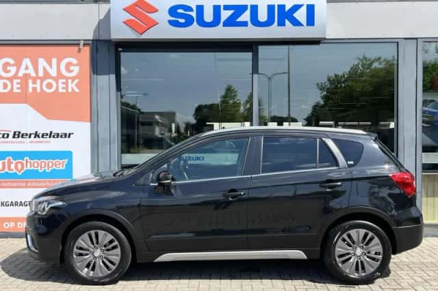 Suzuki S-Cross (2020) thumbnail 3