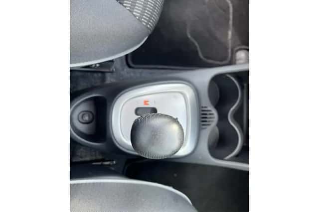 Peugeot 107 (2014) thumbnail 5
