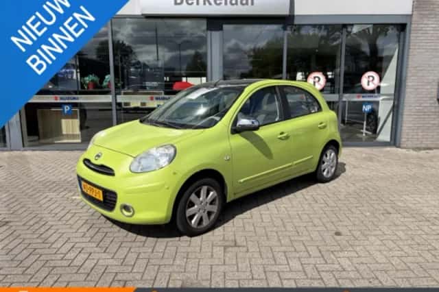 Nissan Micra (2011) thumbnail 1