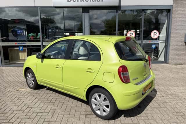 Nissan Micra (2011) thumbnail 3