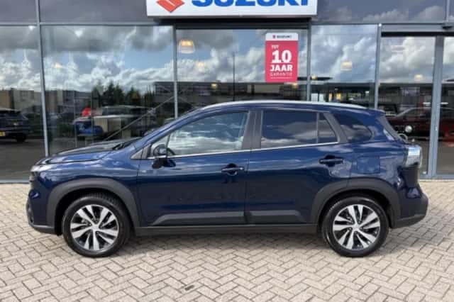 Suzuki S-Cross (2025) thumbnail 2