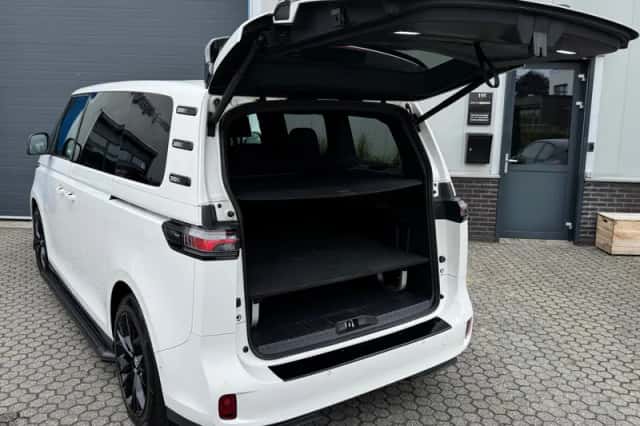 Volkswagen ID. Buzz (2023) thumbnail 6
