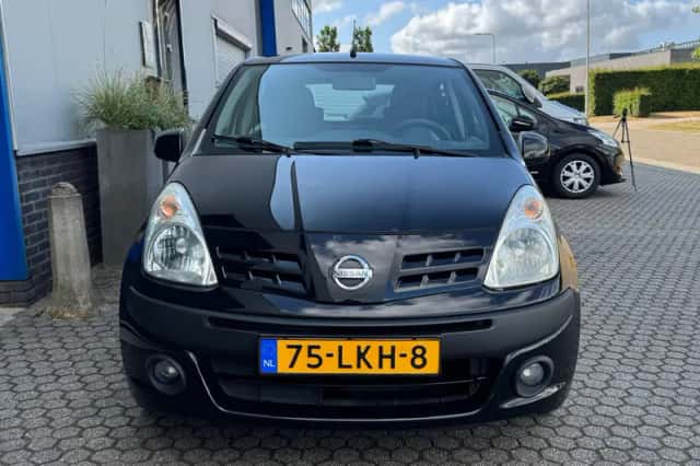 Nissan Pixo (2010) thumbnail 4