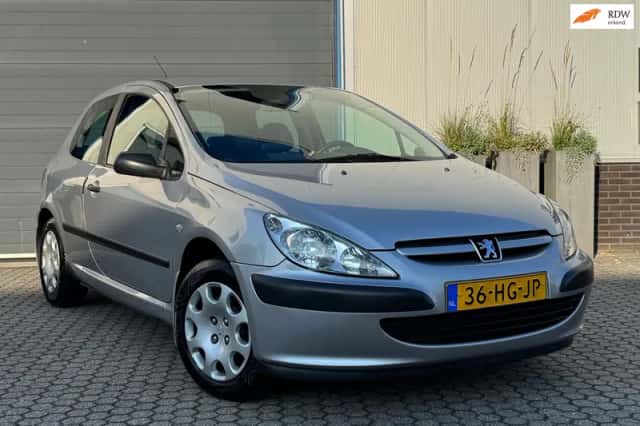 Peugeot 307 (2001) thumbnail 1