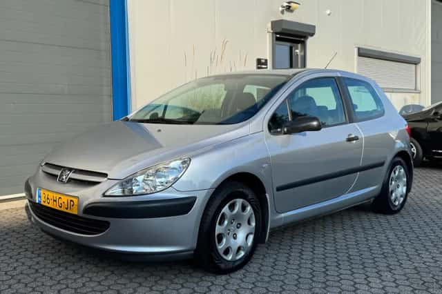 Peugeot 307 (2001) thumbnail 6