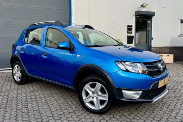 Dacia Sandero (2016) thumbnail 5