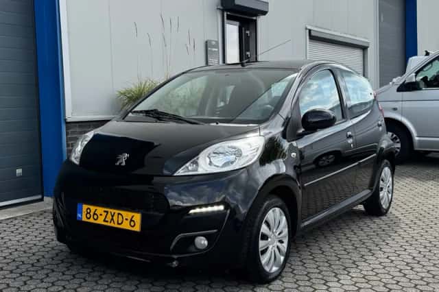Peugeot 107 (2013) thumbnail 4