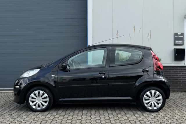 Peugeot 107 (2013) thumbnail 5