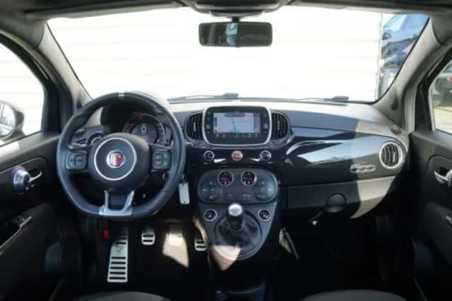Abarth 595 (2021) thumbnail 4