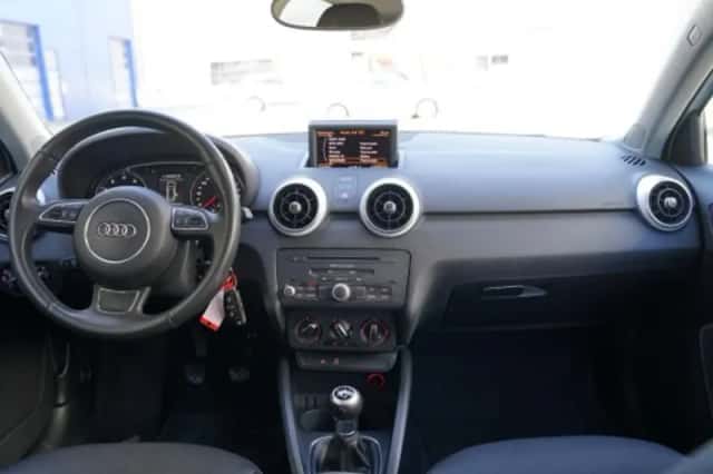 Audi A1 (2013) thumbnail 4