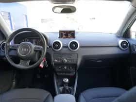 Audi A1 (2013) thumbnail 4