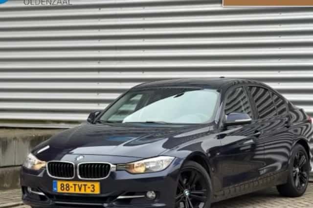 BMW 3-Serie (2012) thumbnail 1