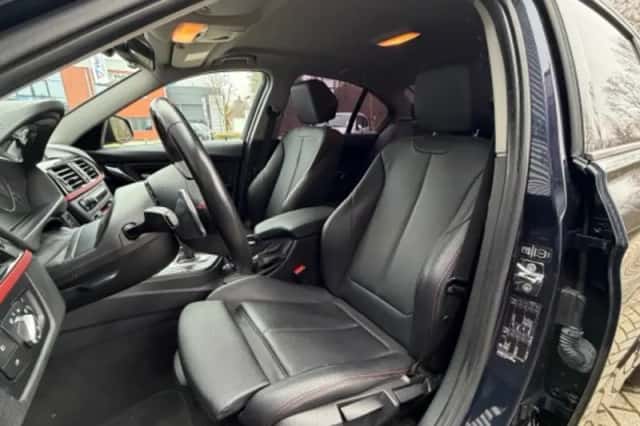 BMW 3-Serie (2012) thumbnail 4