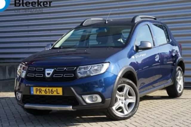 Dacia Sandero (2017) thumbnail 1