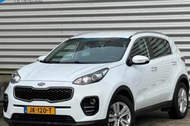Kia Sportage (2016) thumbnail 1