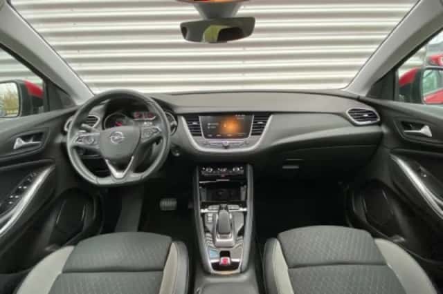 Opel Grandland (2022) thumbnail 3