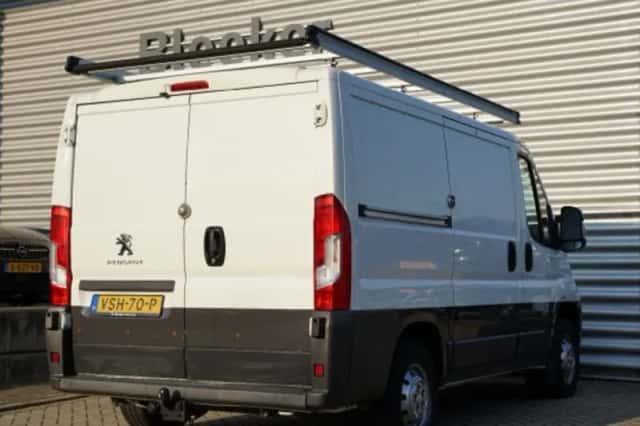 Peugeot Boxer (2016) thumbnail 2