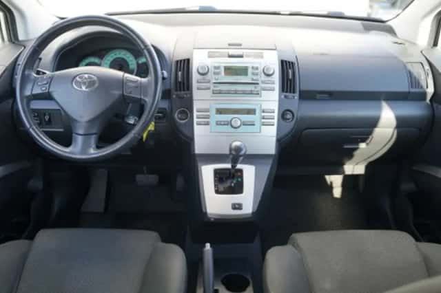 Toyota VERSO (2007) thumbnail 3