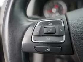 Volkswagen Golf (2012) thumbnail 11