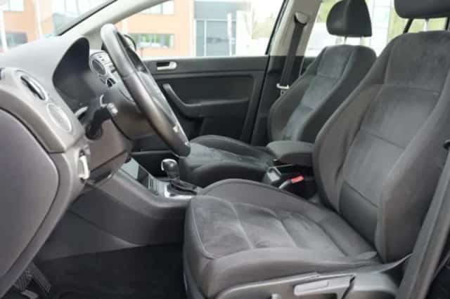 Volkswagen Golf (2012) thumbnail 3