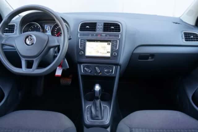 Volkswagen Polo (2017) thumbnail 3
