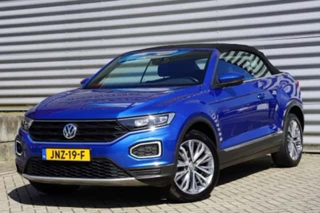 Volkswagen T-Roc (2021) thumbnail 2
