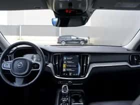 Volvo V60 (2020) thumbnail 4