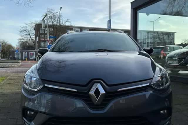 Renault Clio (2019) thumbnail 2