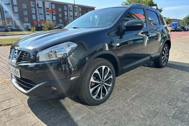 Nissan Qashqai (2012) thumbnail 2