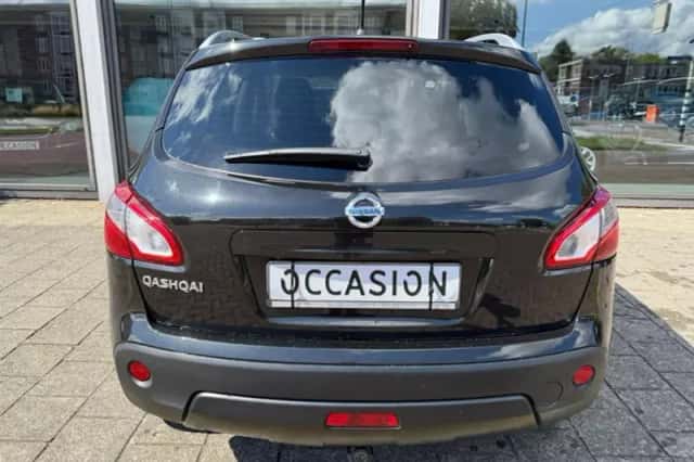 Nissan Qashqai (2012) thumbnail 5