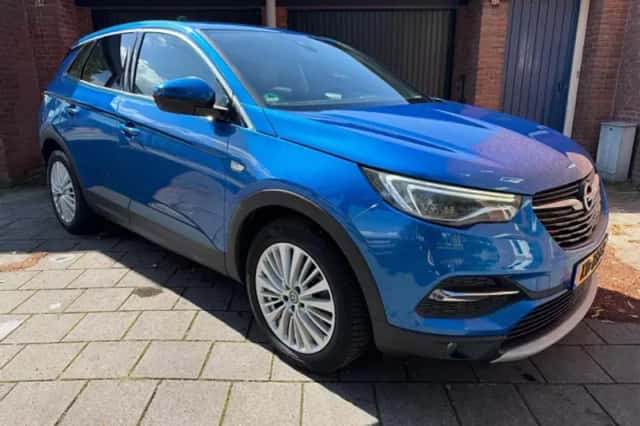 Opel Grandland X (2018) thumbnail 1