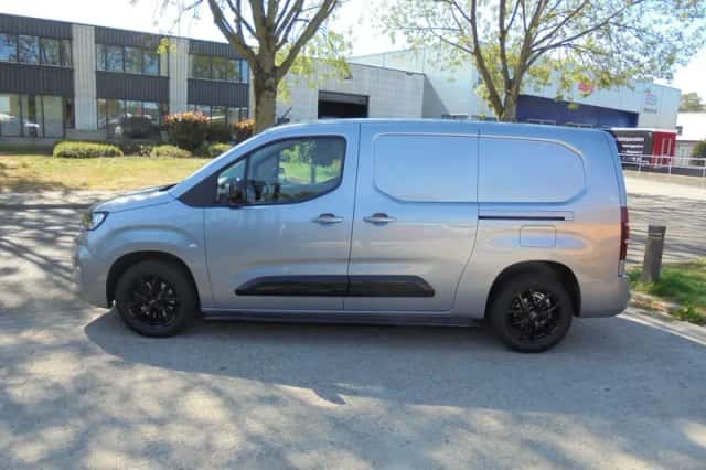Peugeot Partner (2024) thumbnail 1
