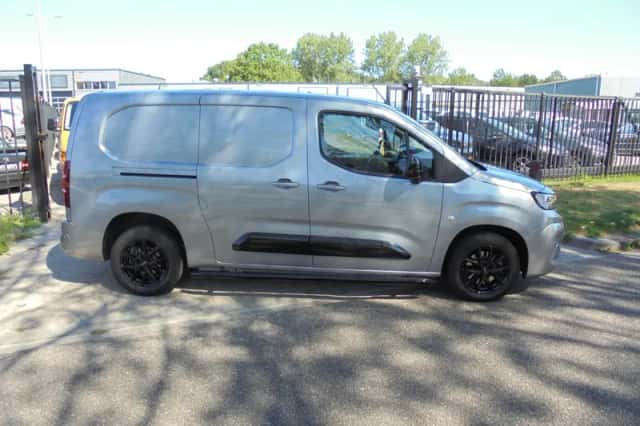 Peugeot Partner (2024) thumbnail 3