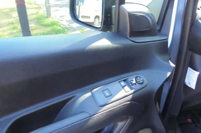 Peugeot Partner (2024) thumbnail 5