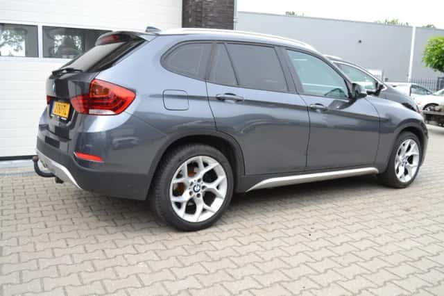 BMW X1 (2015) thumbnail 6