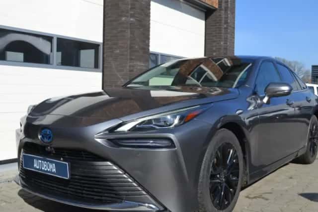 Toyota Mirai (2022) thumbnail 1